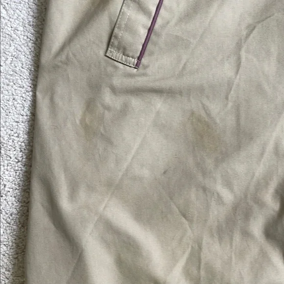 Tan Trench Coat with Lightweight Design and Mid-Thigh Length - Picture 2 of 7